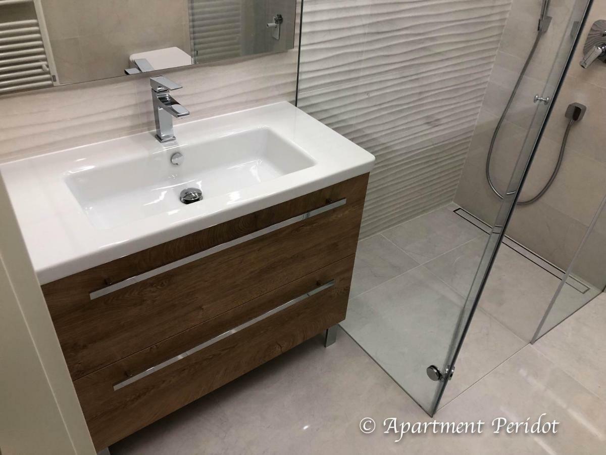 Vila Mojca Apartma Peridot - Center קרנייסקה גורה מראה חיצוני תמונה